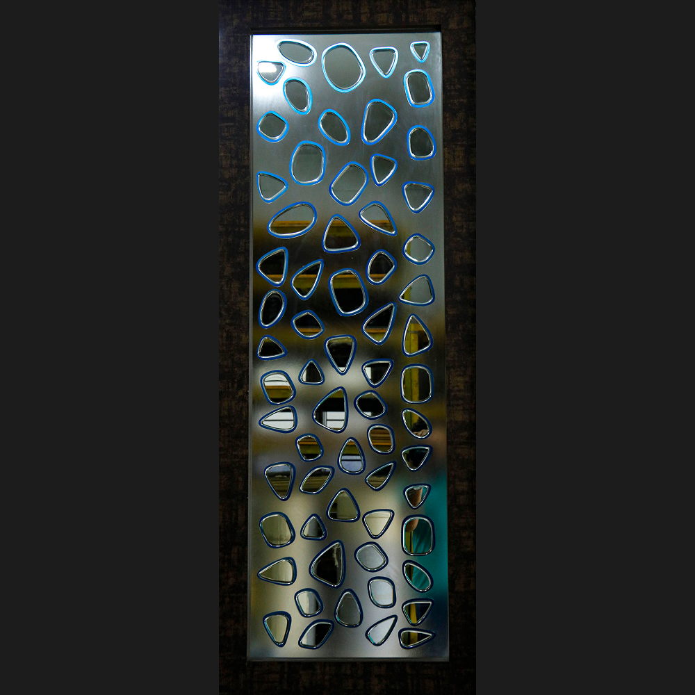 Designer-glass-with-pattern