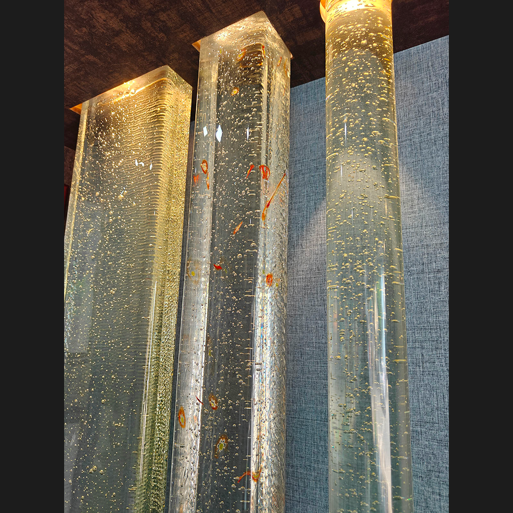 Glass-pillar-shapes-for-partition