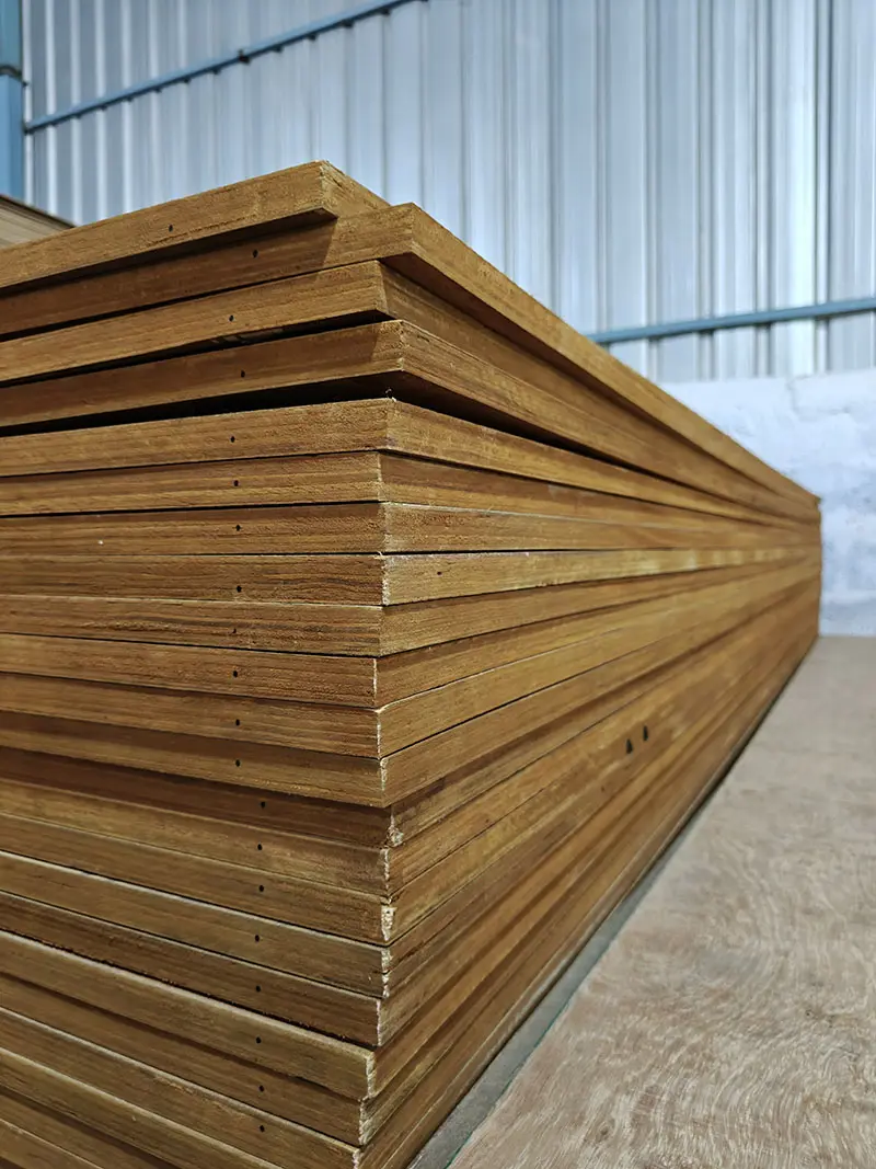 Marine-plywood-stack