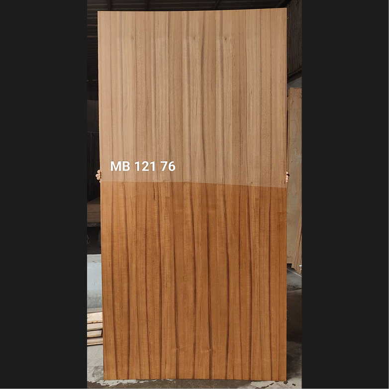Polished-wooden-veneer-sheet